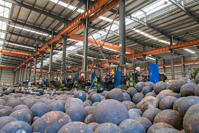 鹿泉网架配件车间